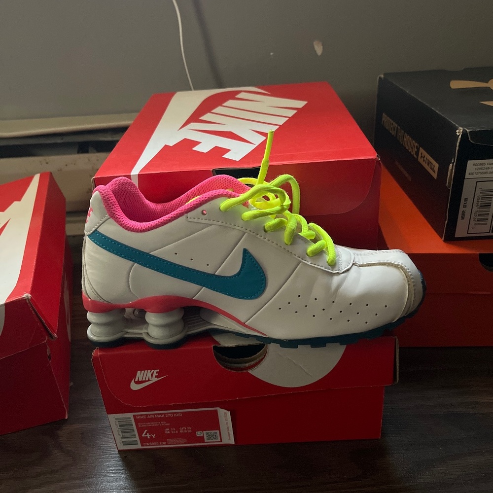 Youth Nike Shox